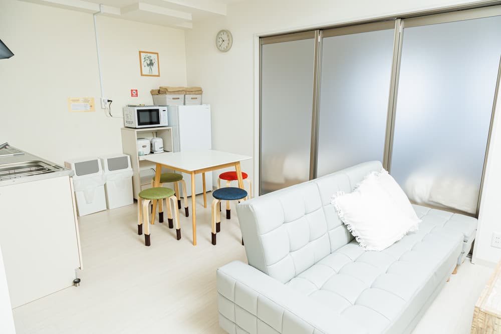 1003 suite familyRoom 8