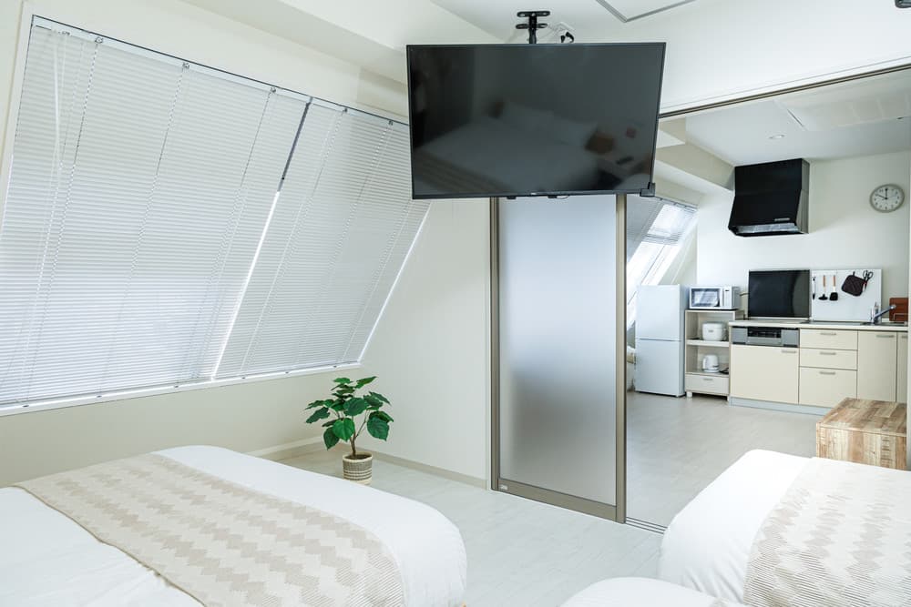 1002 suite familyRoom 4