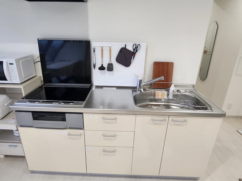1002 suite familyRoom 10